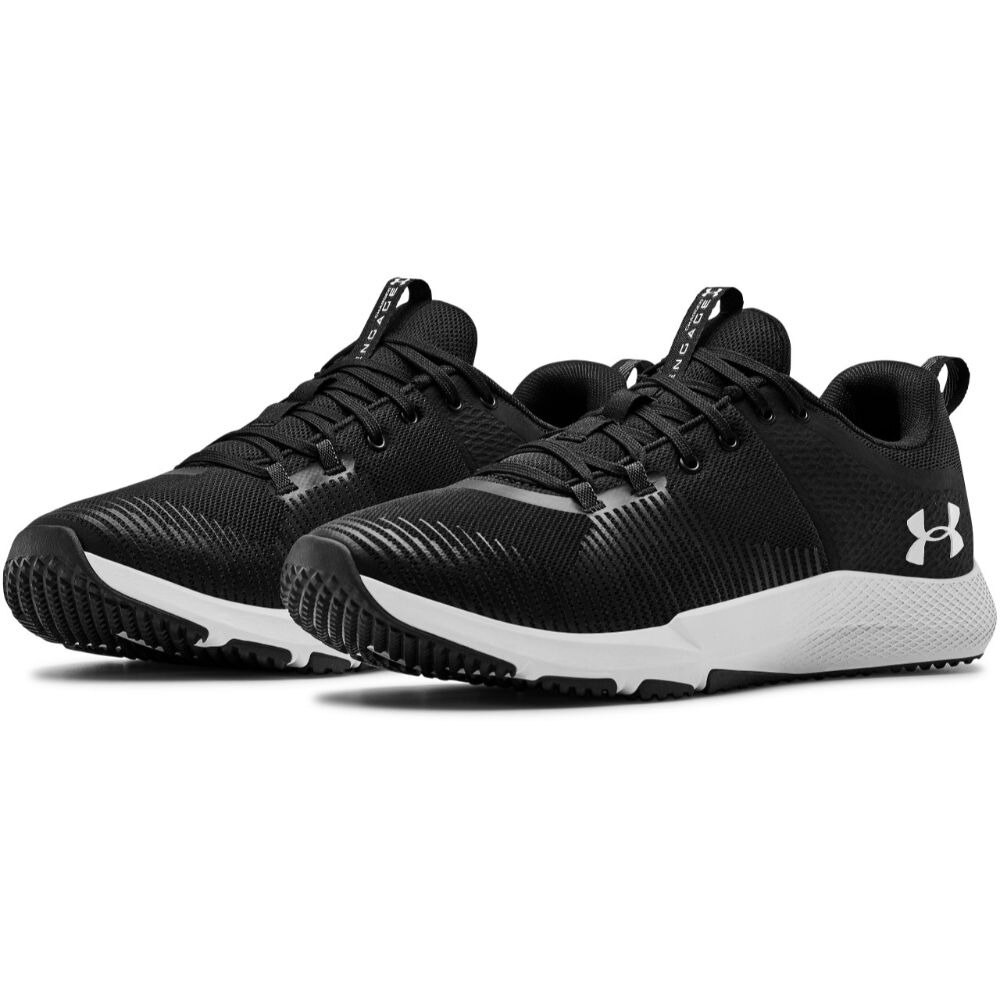  ジムシューズ Charged Engage3022616 BLK/BLK/WHT トレーニングシューズ