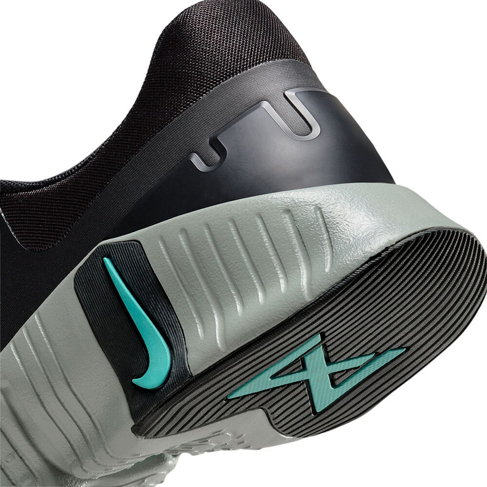 ナイキ（NIKE）（メンズ）ジムシューズ トレーニングシューズ ワークアウトシューズ フリー メトコン 5 DV3949-004