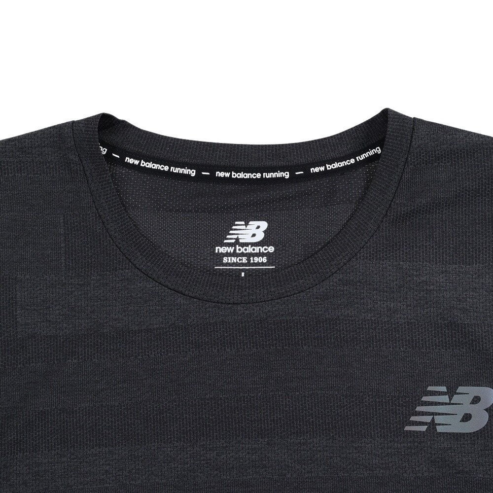 ニューバランス｜ランニング ランニングウェア メンズ Tシャツ 半袖 Q SPEED ジャガード ショートスリーブ AMT03261BKH ナイトラン  - スポーツ用品はスーパースポーツゼビオ