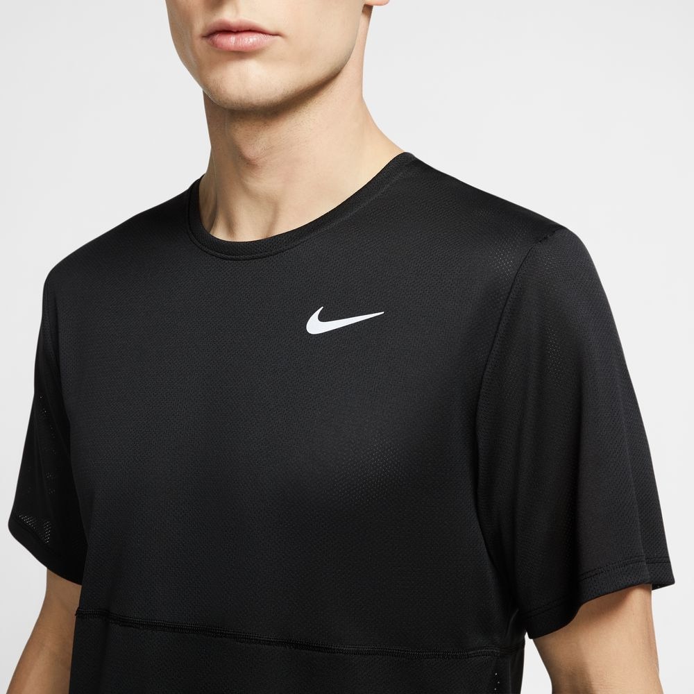 ナイキ（NIKE）（メンズ）ランニング ブリーズ 半袖 Tシャツトップス CJ5333-010