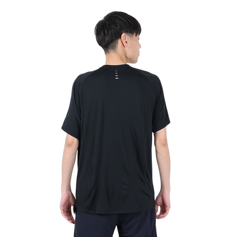 ナイキ（NIKE）（メンズ）ドライフィット ADV STRIDE 半袖 ランニングトップ HV5204-010