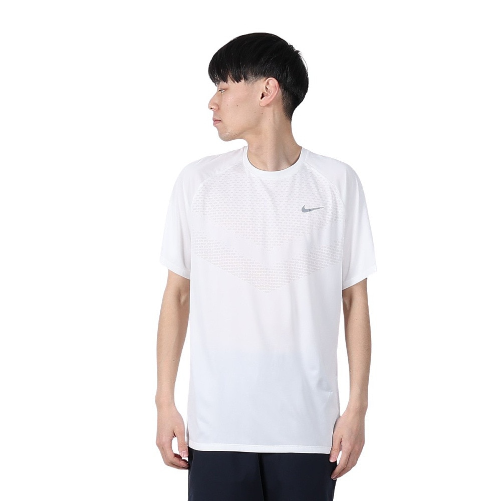 ナイキ（NIKE）（メンズ）ドライフィット ADV STRIDE 半袖 ランニングトップ HV5204-100