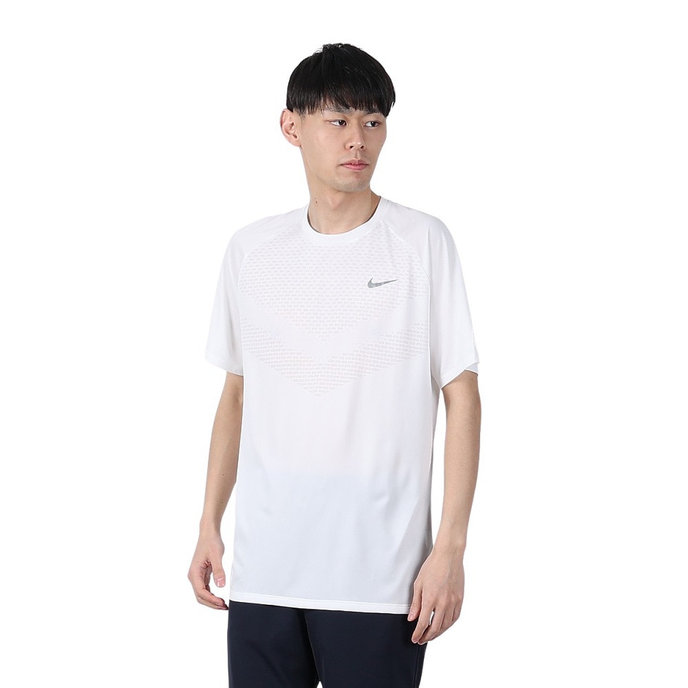 ナイキ（NIKE）（メンズ）ドライフィット ADV STRIDE 半袖 ランニングトップ HV5204-100