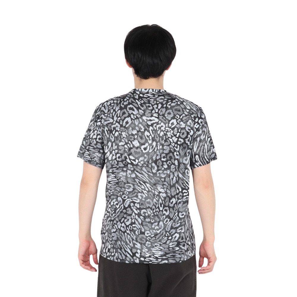 アディダス（adidas）（メンズ）オウン ザ ラン クライマクール スリーストライプス 半袖Tシャツ KVL33-JC7397