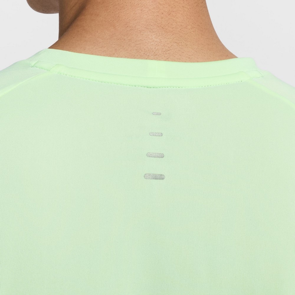 ナイキ（NIKE）（メンズ）ストライド ドライフィット ADV 半袖ランニングトップ HV5204-701