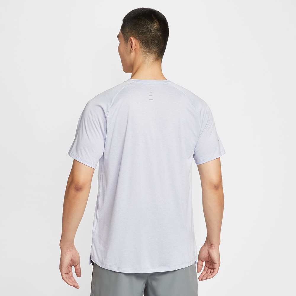 ナイキ（NIKE）（メンズ）ドライフィット ストライド 半袖トップス HV5204-057