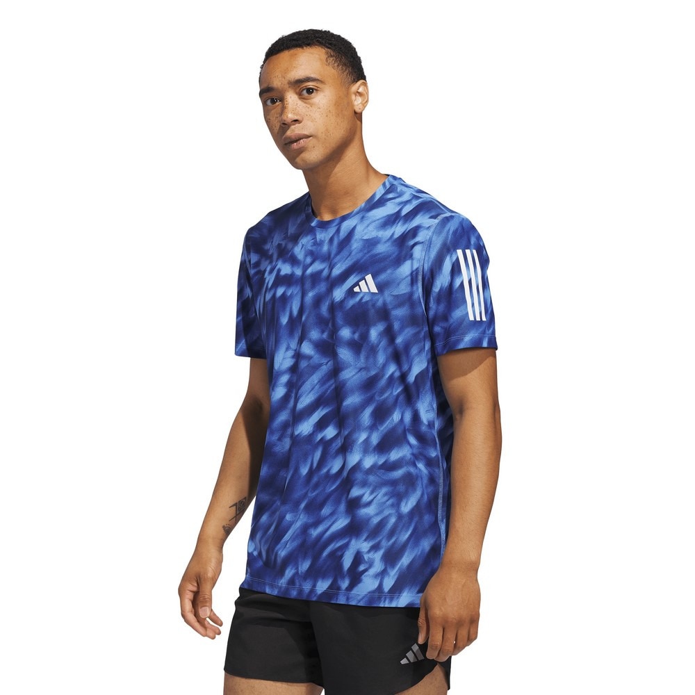 アディダス（adidas）（メンズ）オウン ザ ラン 総柄プリント 半袖Tシャツ TX758-JZ5477