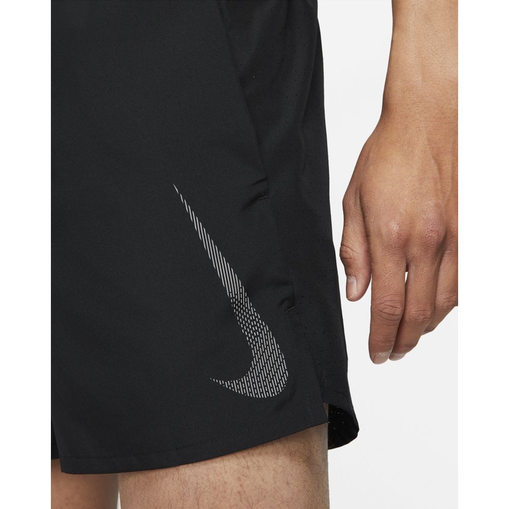 ナイキ（NIKE）（メンズ）ランニングパンツ メンズ ラン ディビジョン チャレンジャー DD4769-010 ショートパンツ ハーフパンツ