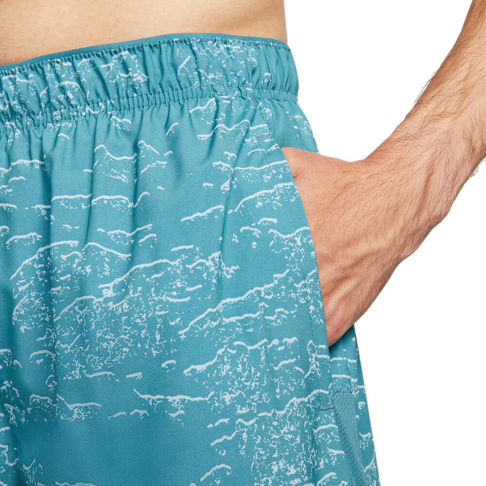 ナイキ（NIKE）（メンズ）ドライフィット ラン ディビジョン チャレンジャー ショートパンツ インナーパンツ付き DV9266-379 