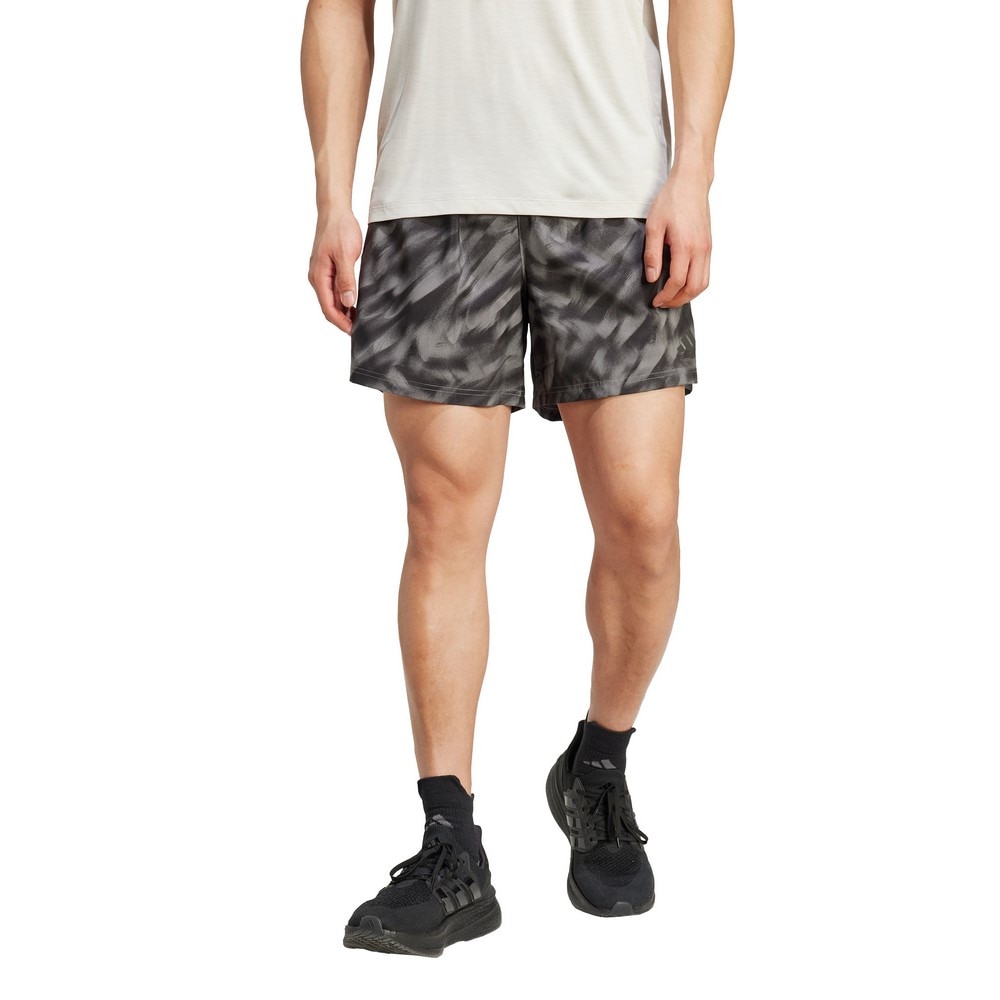 アディダス（adidas）（メンズ）オウン ザ ラン 総柄プリント ショーツ KRI49-JN9872