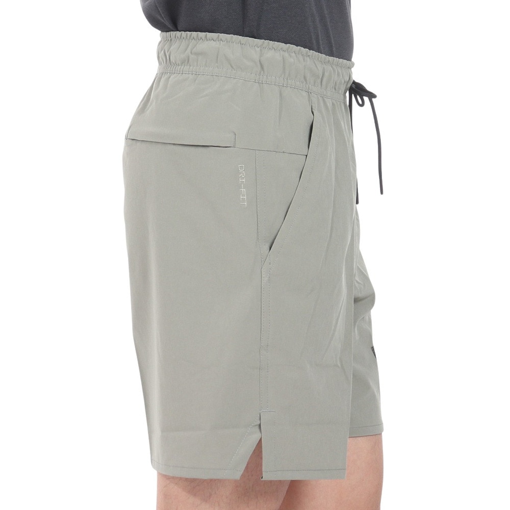 ナイキ（NIKE）（メンズ）ドライフィット アンリミテッド スウッシュ ショートパンツ FV9895-053