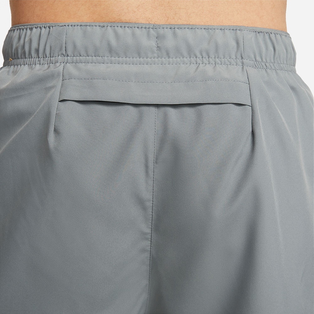 ナイキ（NIKE）（メンズ）ドライフィット チャレンジャー 18cm バーサタイル ショートパンツ インナー付き DV9360-084