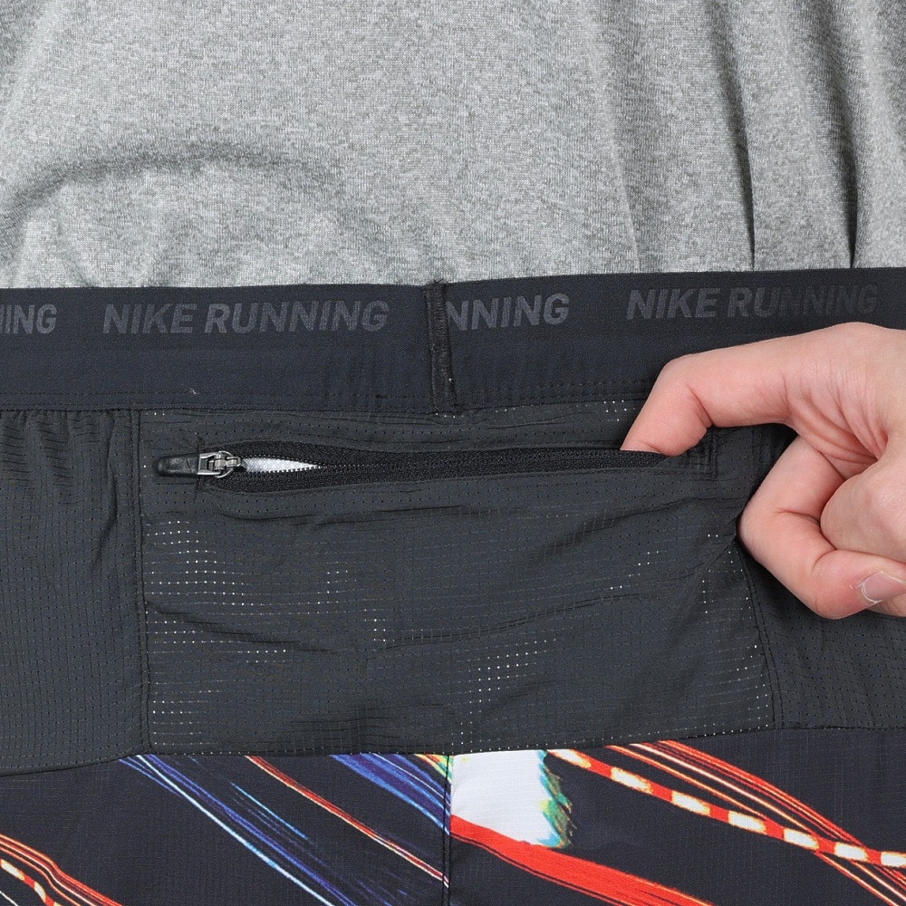 ナイキ（NIKE）（メンズ）ドライフィット ストライド ランニングショートパンツ IB7929-100