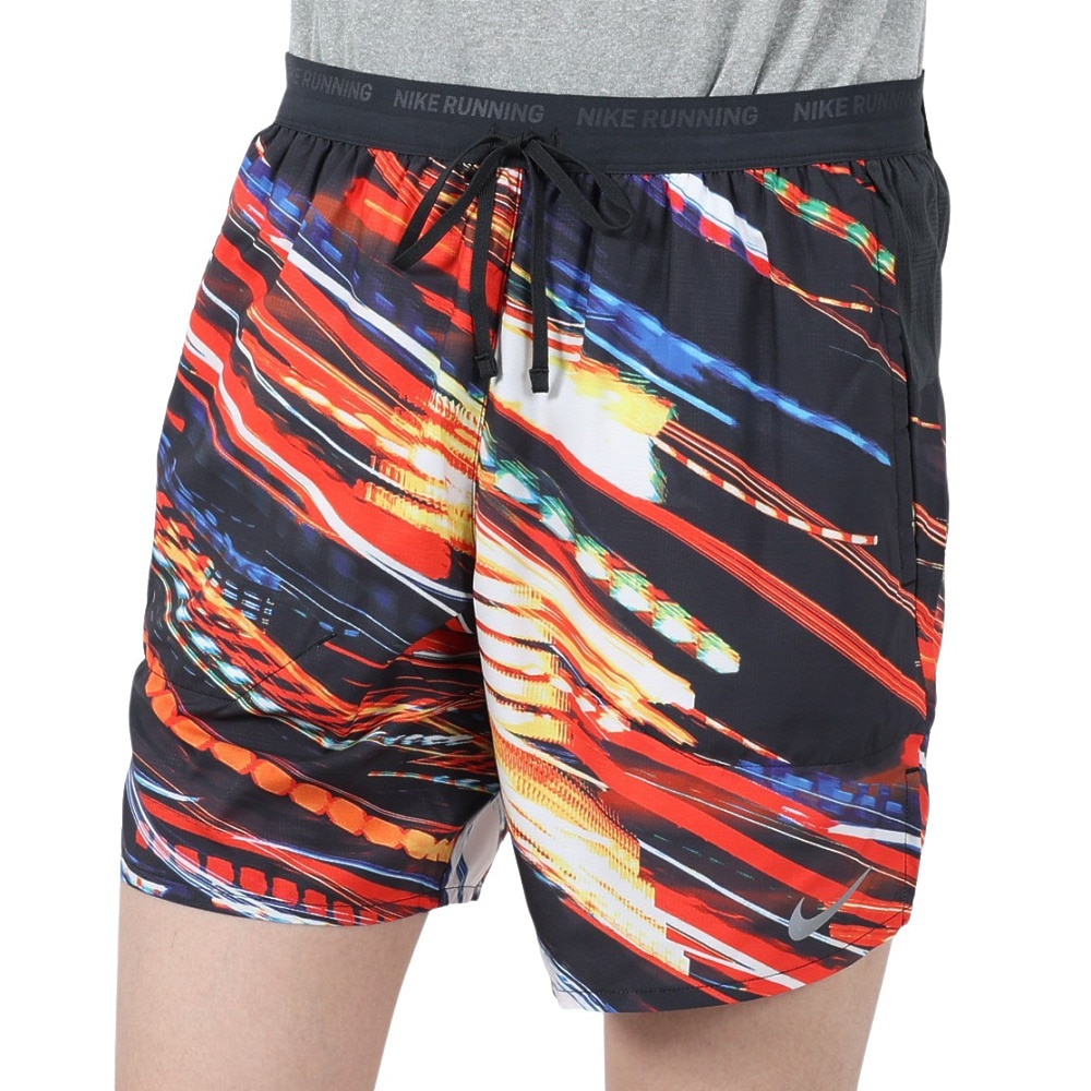 ナイキ（NIKE）（メンズ）ドライフィット ストライド ランニングショートパンツ IB7929-100
