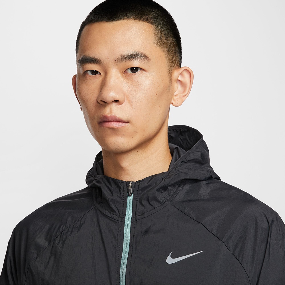 ナイキ（NIKE）（メンズ）ストライド レペル UV ランニングジャケット
