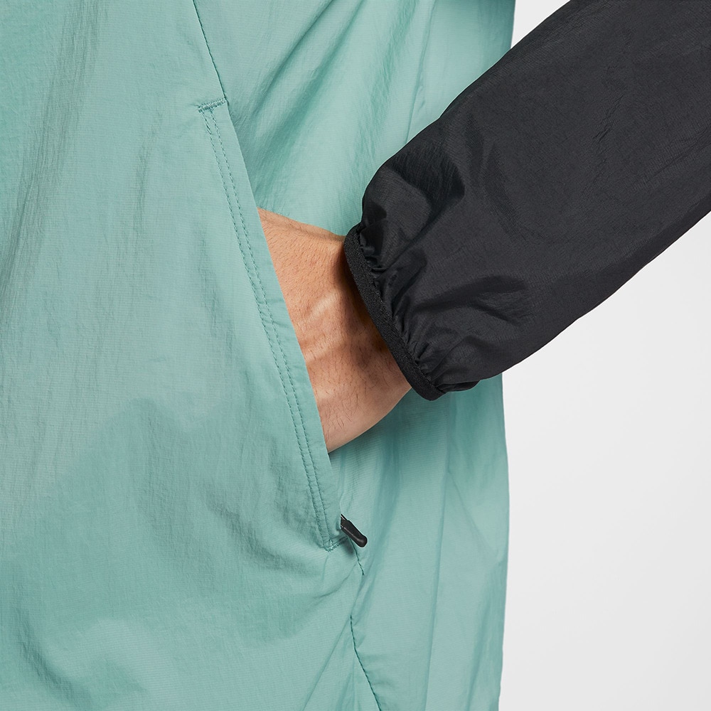 ナイキ（NIKE）（メンズ）ストライド レペル UV ランニングジャケット