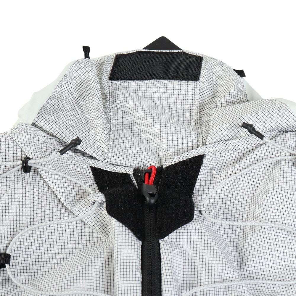 ザ・ノース・フェイス（THE NORTH FACE）（メンズ、レディース）ランニングバッグ ティーアール6 NM62513 WH