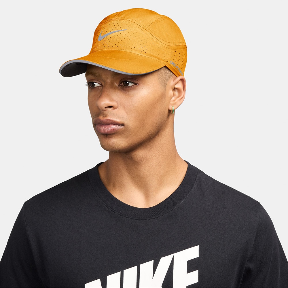 ナイキ（NIKE）（メンズ、レディース）ドライフィット クラブ アンストラクチャード フェザーライト キャップ FB5681-717