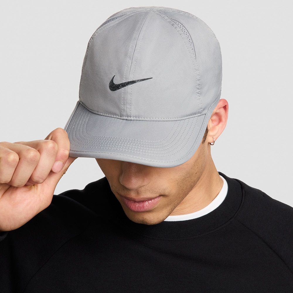 ナイキ（NIKE）（メンズ）ドライフィット クラブ アンストラクチャード フェザーライト キャップ FB5682-073