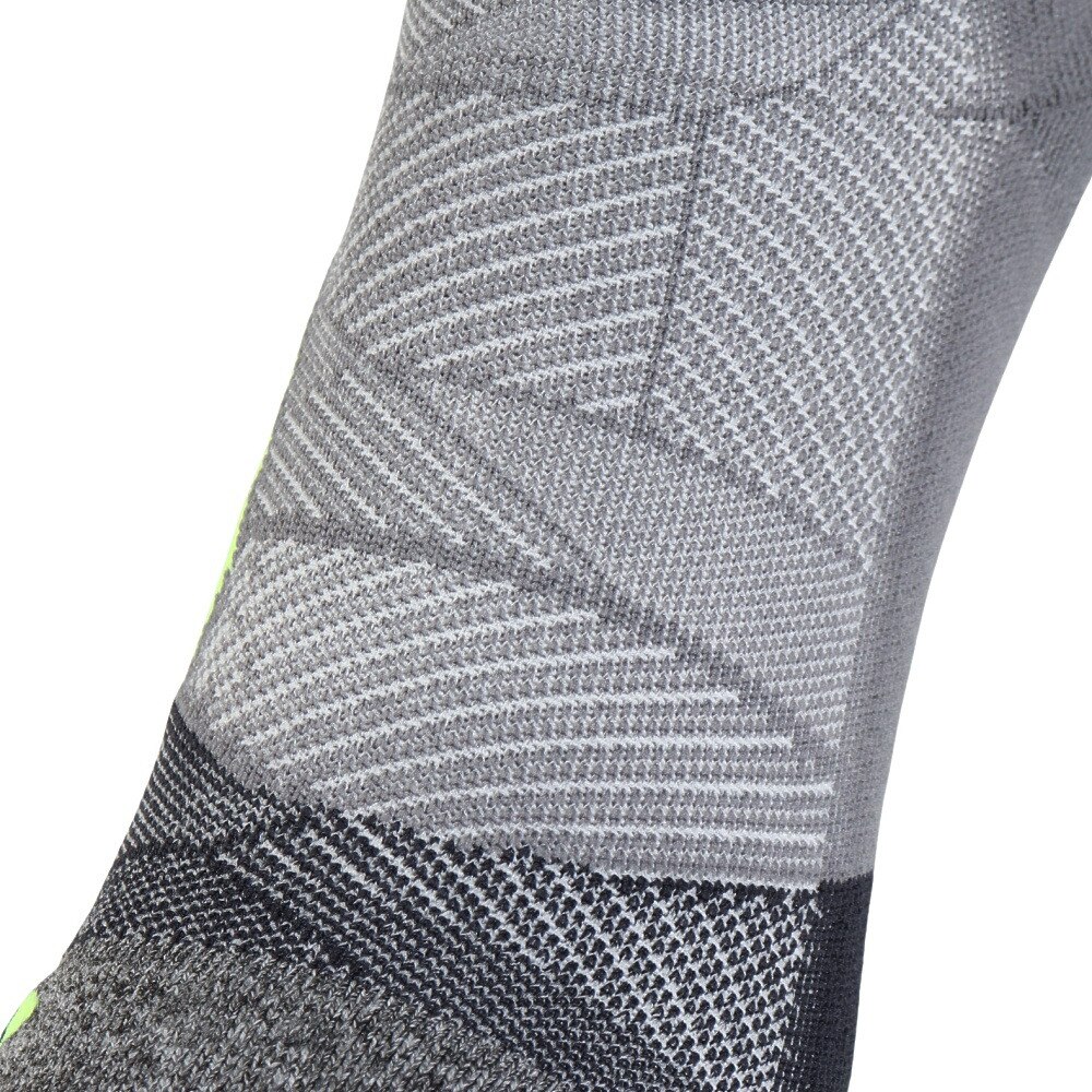 フィーチャーズ（Feetures）（メンズ）ELITE LIGHT CUSHION NO SHOW TAB ソックス 4400030119241