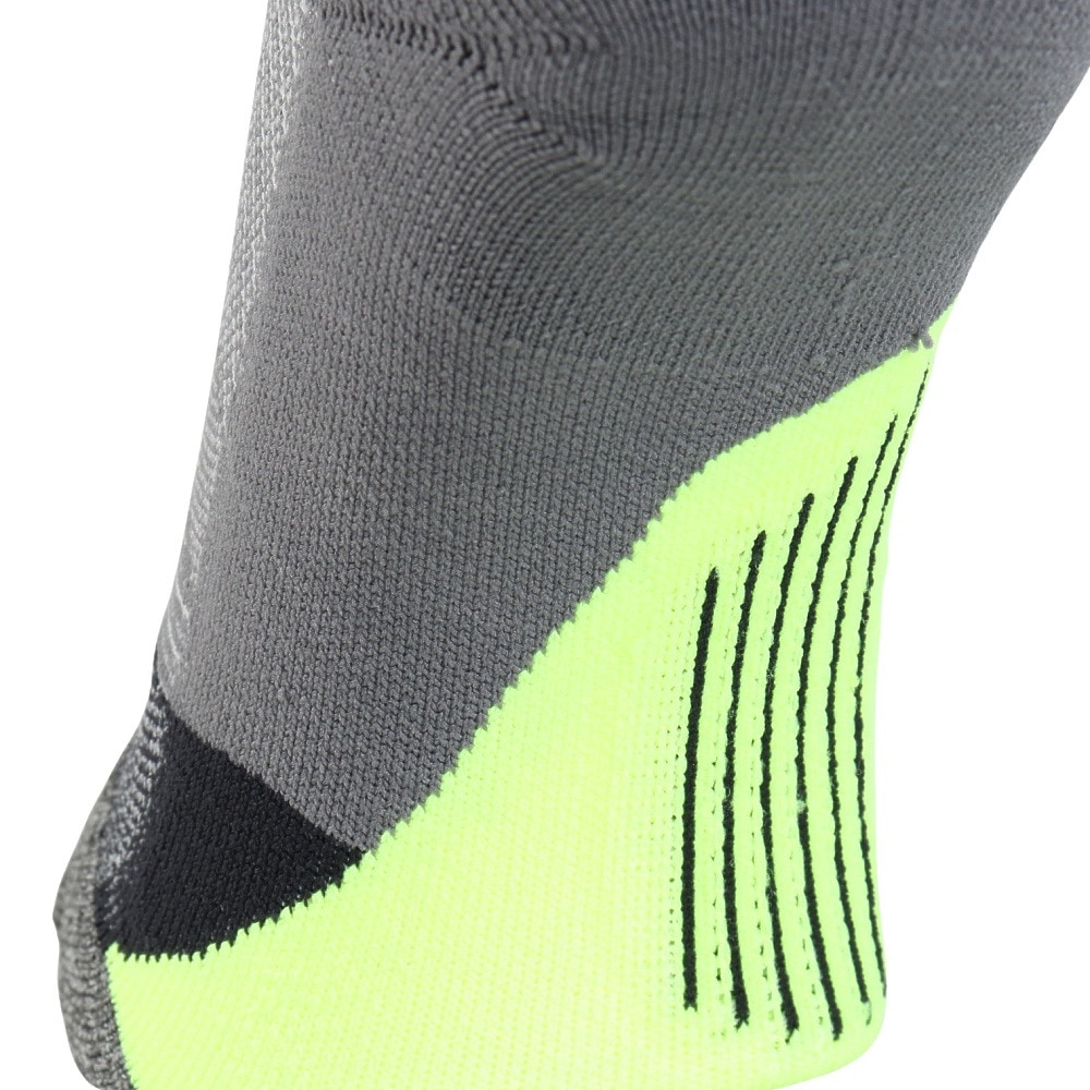 フィーチャーズ（Feetures）（メンズ）ELITE LIGHT CUSHION NO SHOW TAB ソックス 4400030119241