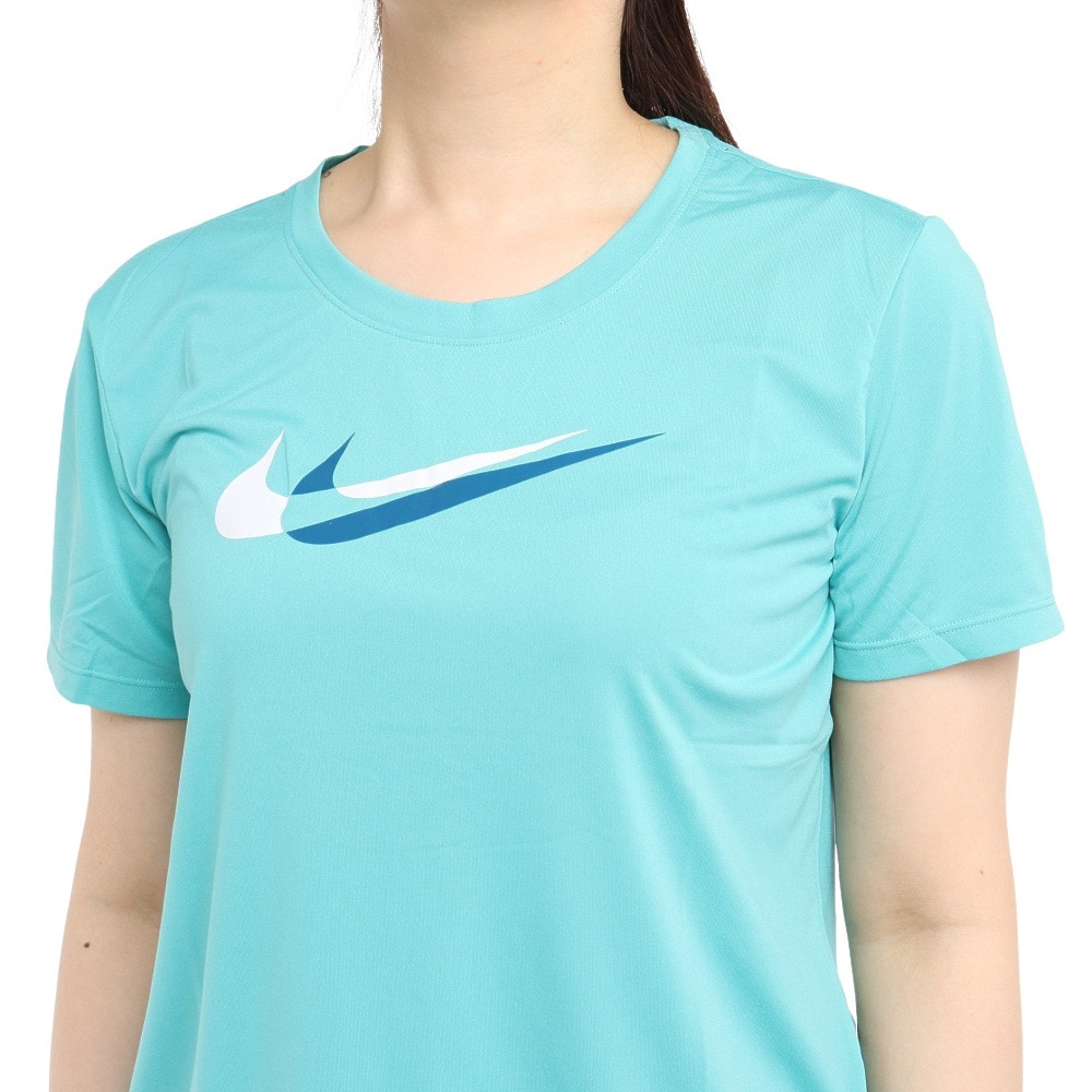 ナイキ（NIKE）（レディース）ドライ 速乾 Dri-FIT スウッシュ ラン 半袖 トップ DD6479-392