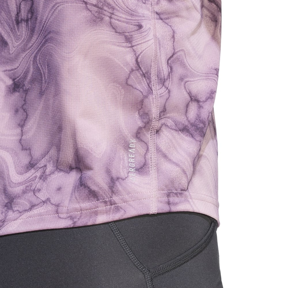 アディダス（adidas）（レディース）オウン ザ ラン 総柄プリント 半袖Tシャツ DMH26-IJ5429