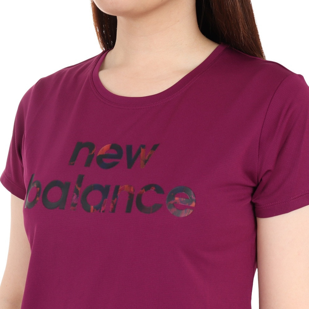 ニューバランス（new balance）（レディース）半袖Ｔシャツ レディース Core ラン グラフィックTシャツ WT21197CRN