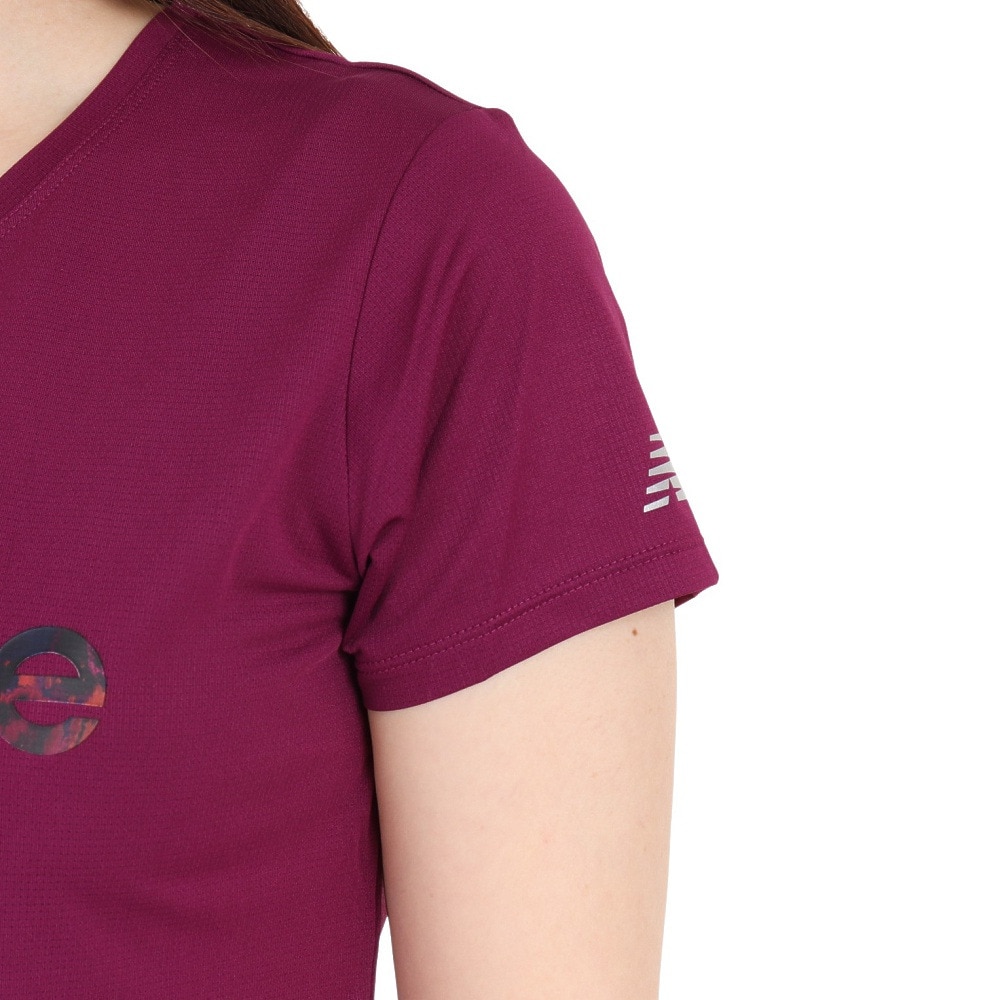 ニューバランス（new balance）（レディース）半袖Ｔシャツ レディース Core ラン グラフィックTシャツ WT21197CRN