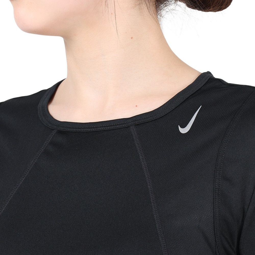 ナイキ（NIKE）（レディース）ファスト ドライフィット 半袖 トップ FN2519-010