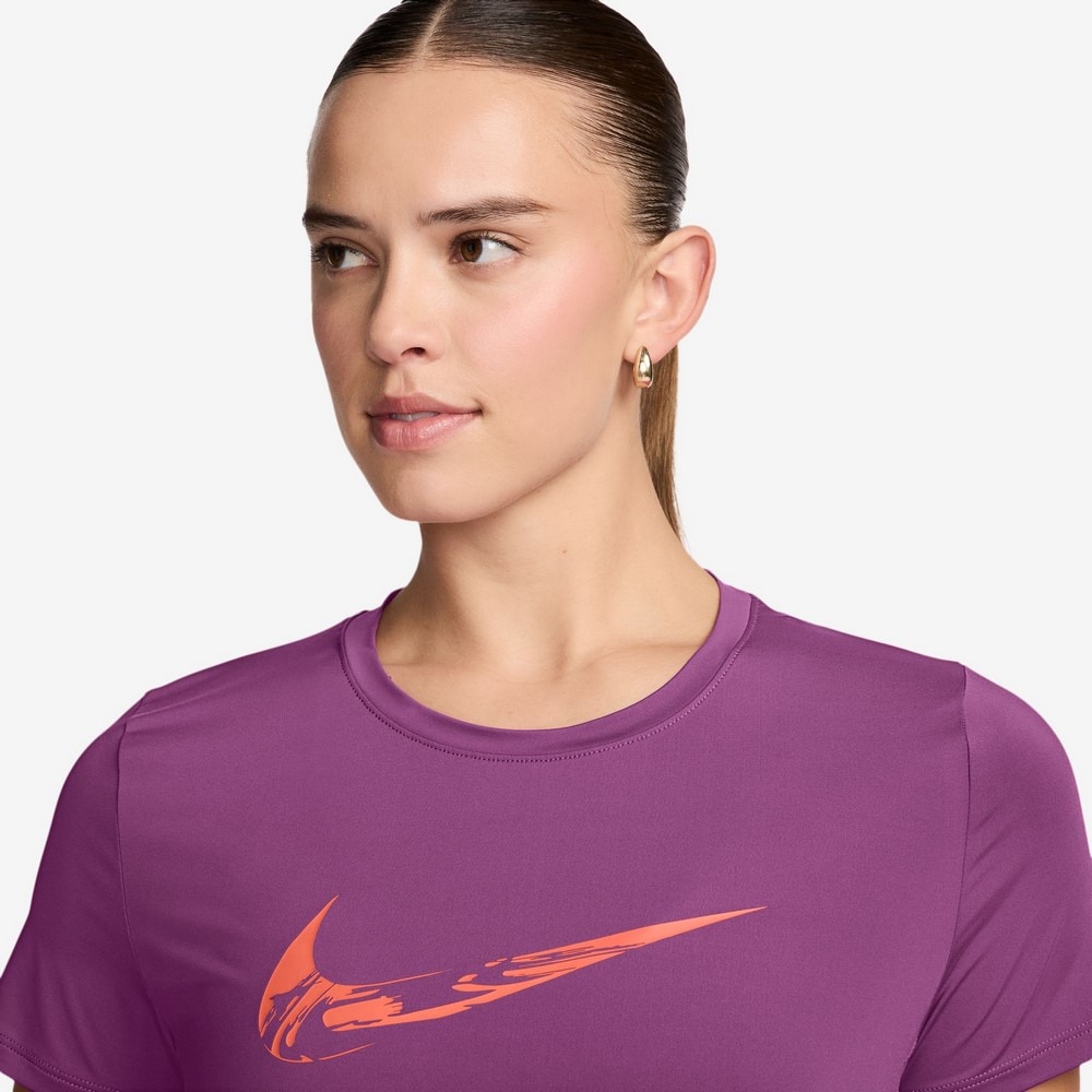 ナイキ（NIKE）（レディース）ワン スウッシュ ドライフィット 半袖 グラフィック ランニングトップ FV6374-518