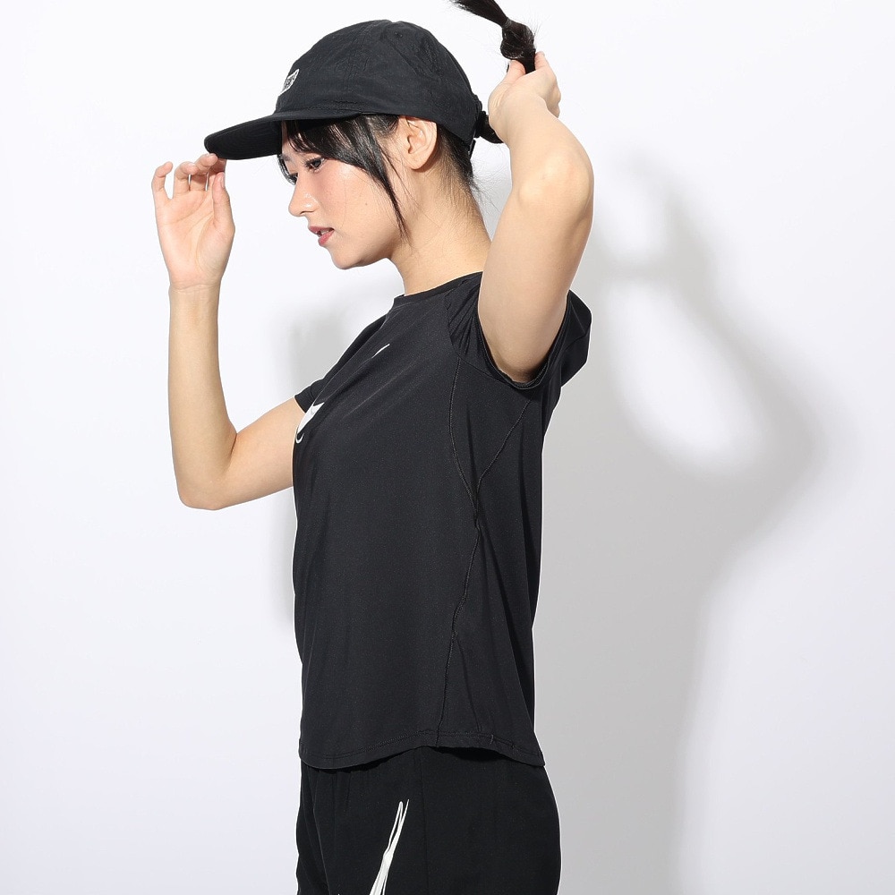 ナイキ（NIKE）（レディース）ワン スウッシュ ドライフィット 半袖ランニングトップス HJ2205-010