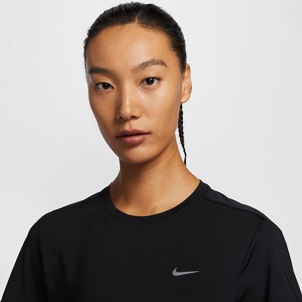 ナイキ（NIKE）（レディース）スウィフト Dri-FIT ショートスリーブ ランニングトップ HM9699-010