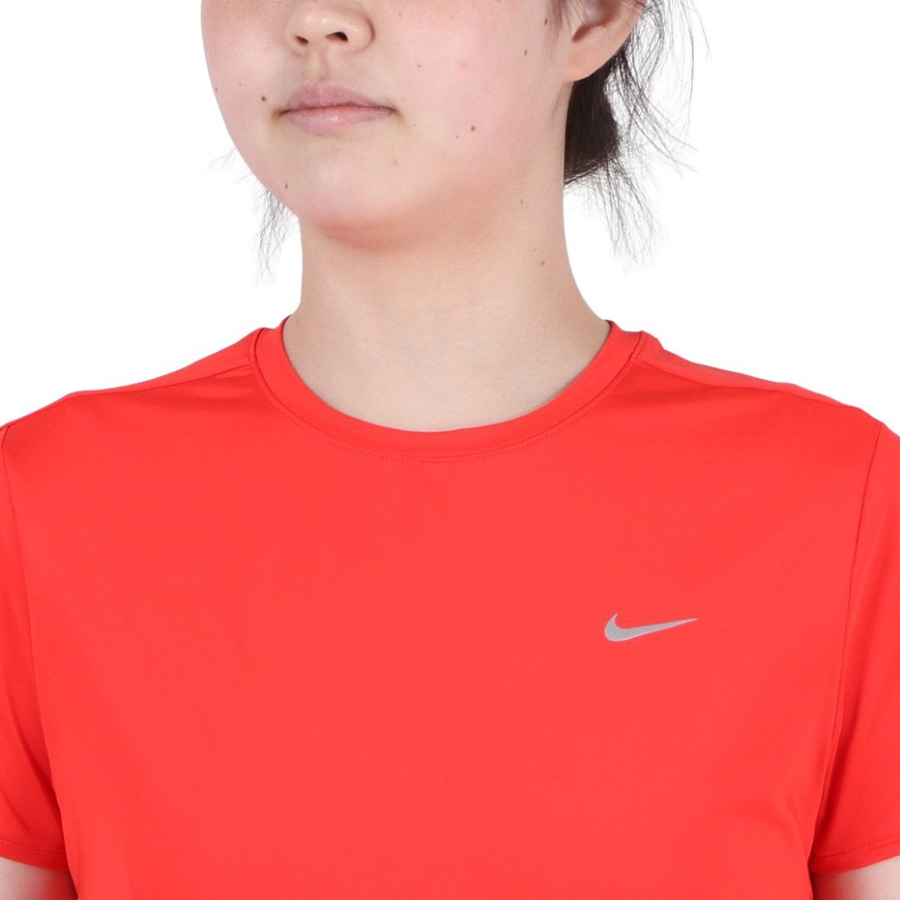 ナイキ（NIKE）（レディース）スウィフト ドライフィット 半袖ランニングトップ HM9699-696