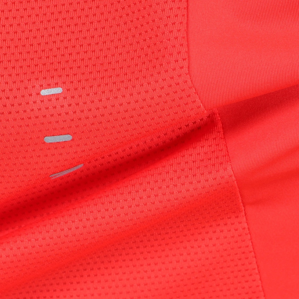 ナイキ（NIKE）（レディース）スウィフト ドライフィット 半袖ランニングトップ HM9699-696