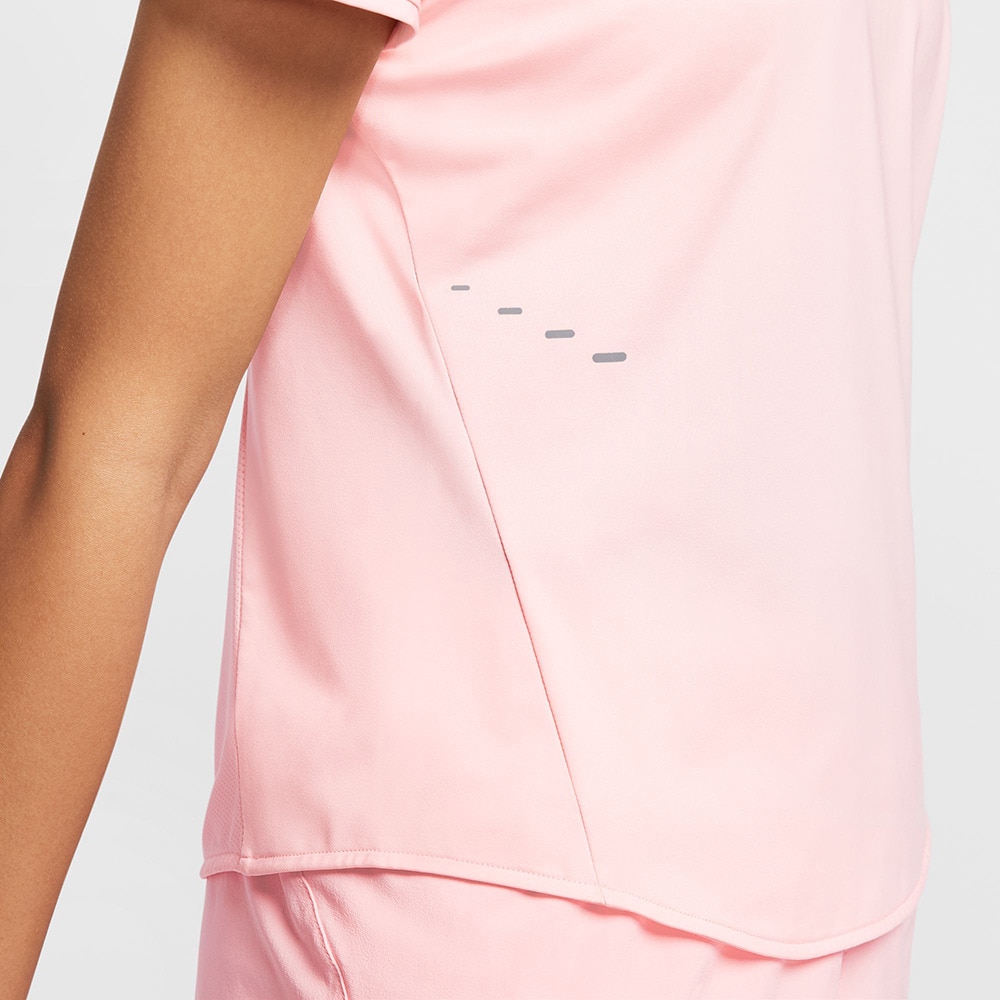 ナイキ（NIKE）（レディース）スウィフト ドライフィット ショートスリーブ ランニングトップ HM9699-607
