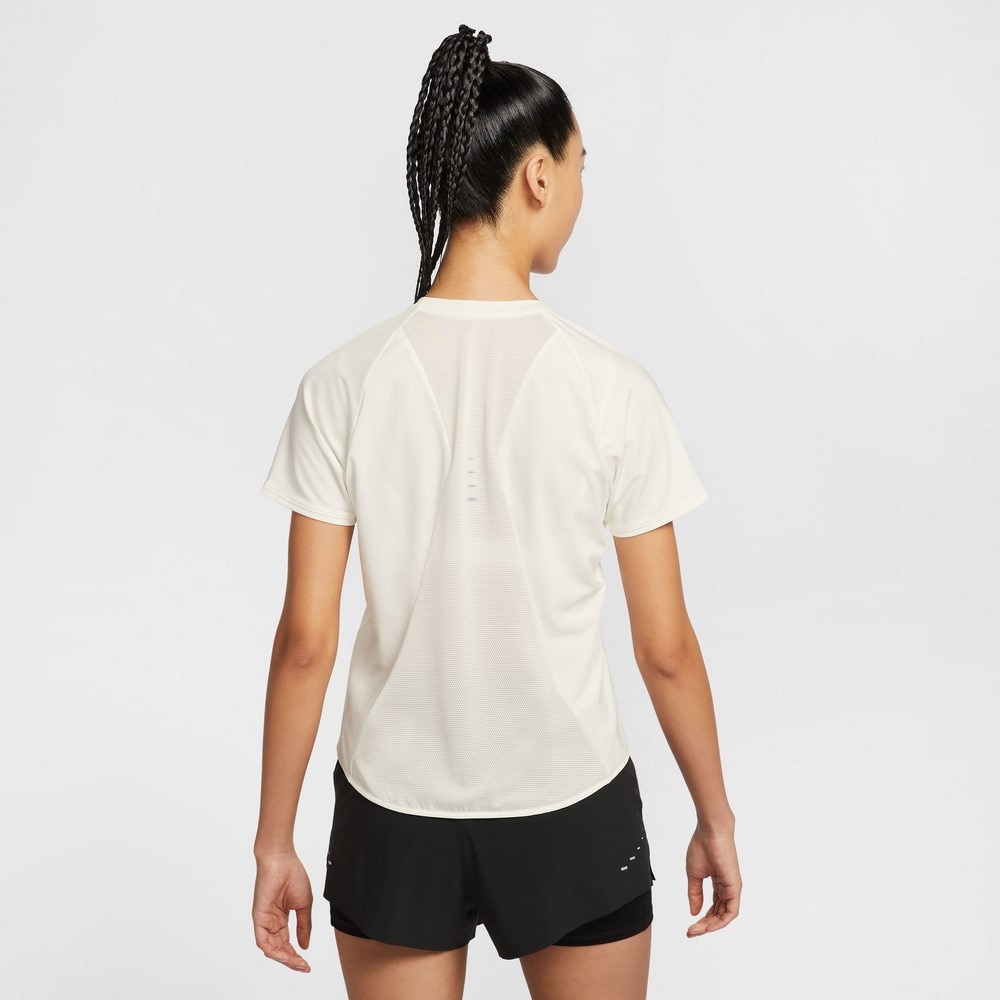 ナイキ（NIKE）（レディース）スウィフト ドライフィット ショートスリーブ ランニングトップ HM9699-133