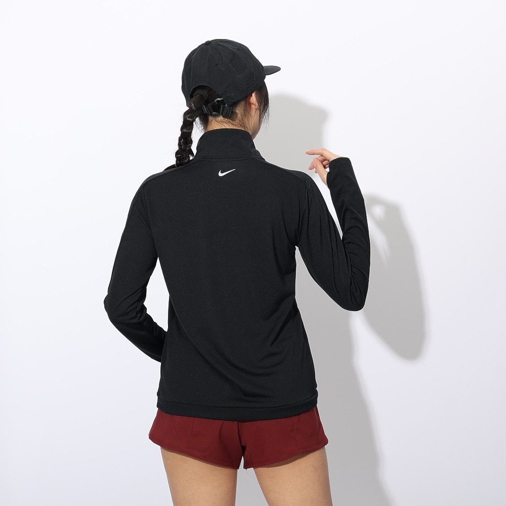 ナイキ（NIKE）（レディース）スウッシュ ドライフィット 1/2ジップ ランニング ミッド レイヤートップス HJ2226-010