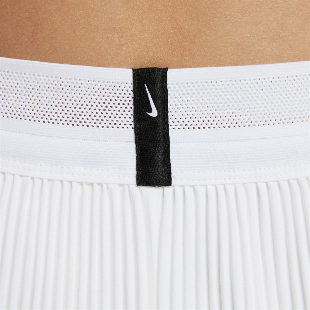 ナイキ（NIKE）（レディース）ドライフィット ADV ミッドライズ ブリーフラインド 8cm ランニングショートパンツ FN2329-100