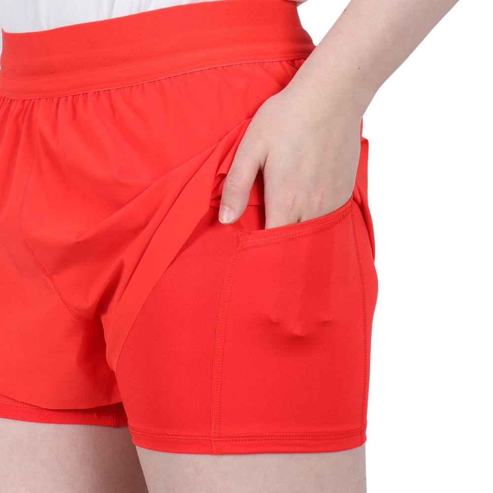 ナイキ（NIKE）（レディース）スウィフト ドライフィット ミッドライズ 2イン1 ショートパンツ インナー付き HJ5377-696