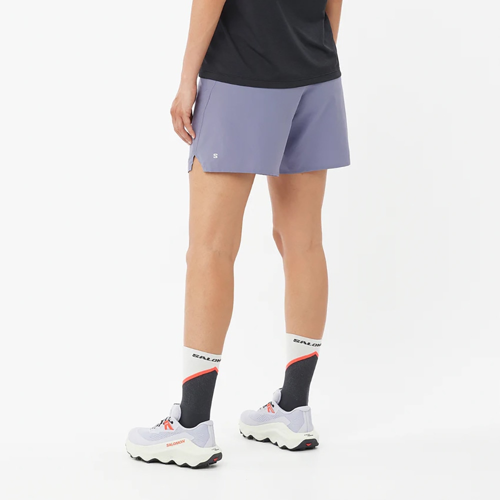 サロモン（SALOMON）（レディース）SHKout CORE 6 ショートパンツ LC2452000