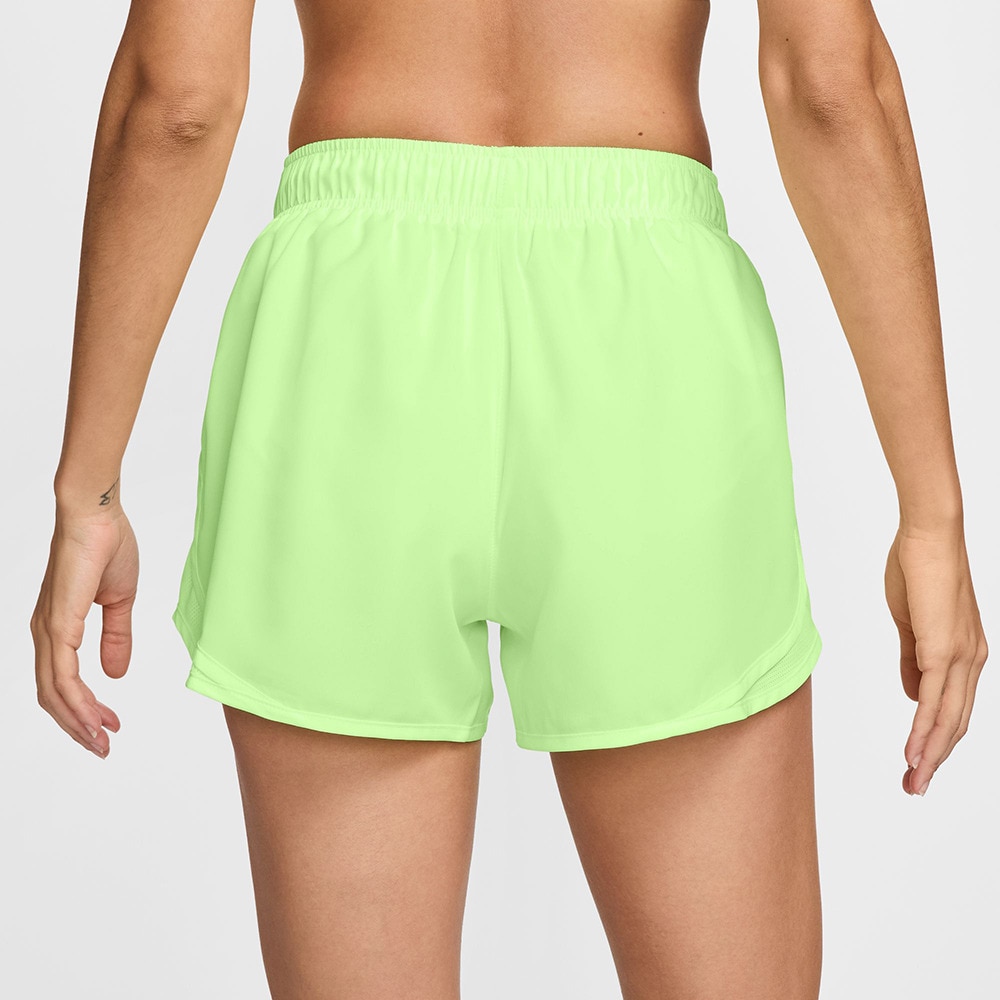 ナイキ（NIKE）（レディース）テンポ ドライフィット ミッドライズ ランニングショートパンツ インナー付き HM6097-701
