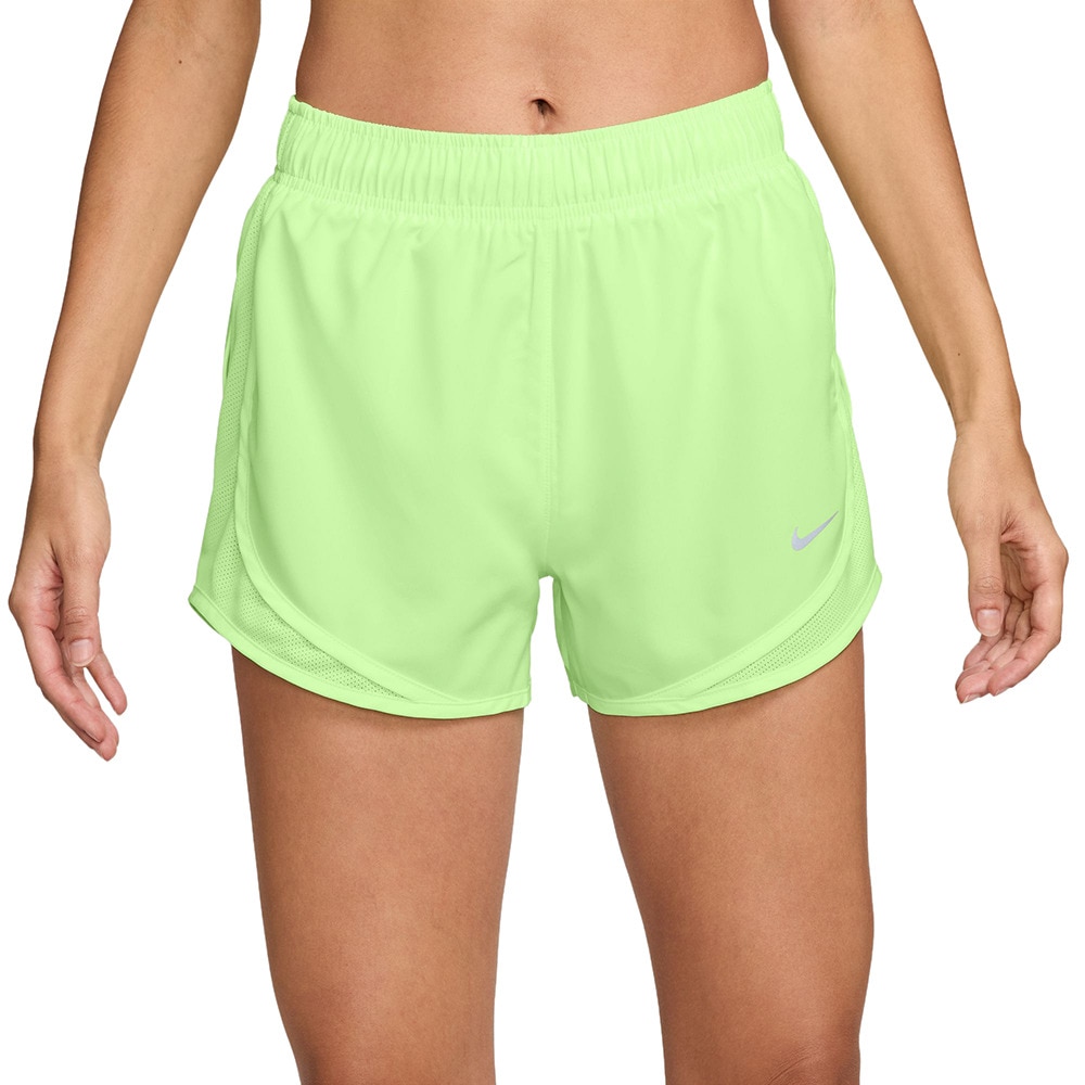 ナイキ（NIKE）（レディース）テンポ ドライフィット ミッドライズ ランニングショートパンツ インナー付き HM6097-701