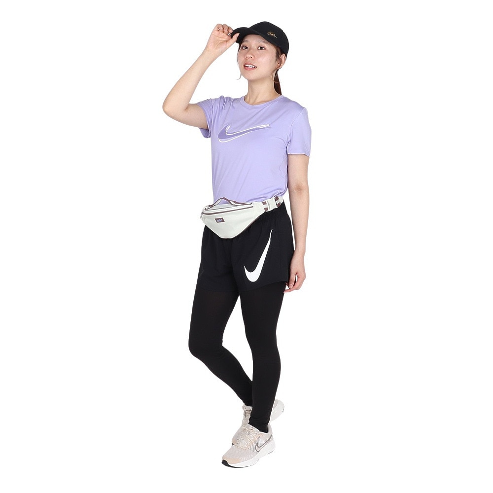 ナイキ（NIKE）（レディース）ワン スウッシュ ドライフィット ミッドライズ ランニングショートパンツ HV2617-010