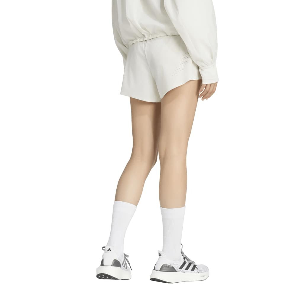 アディダス（adidas）（レディース）DAY O ランニングショーツ MGV77