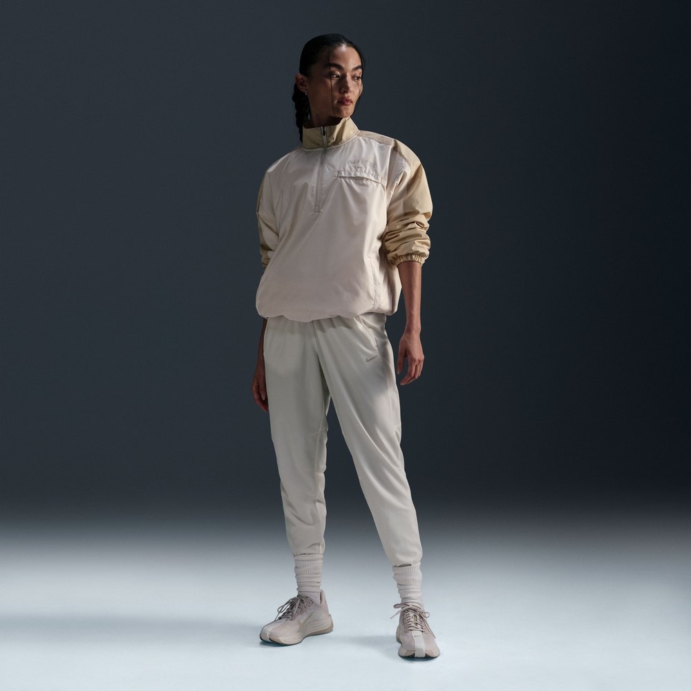 ナイキ（NIKE）（レディース）ドライフット ランニングパンツ HQ3247-110