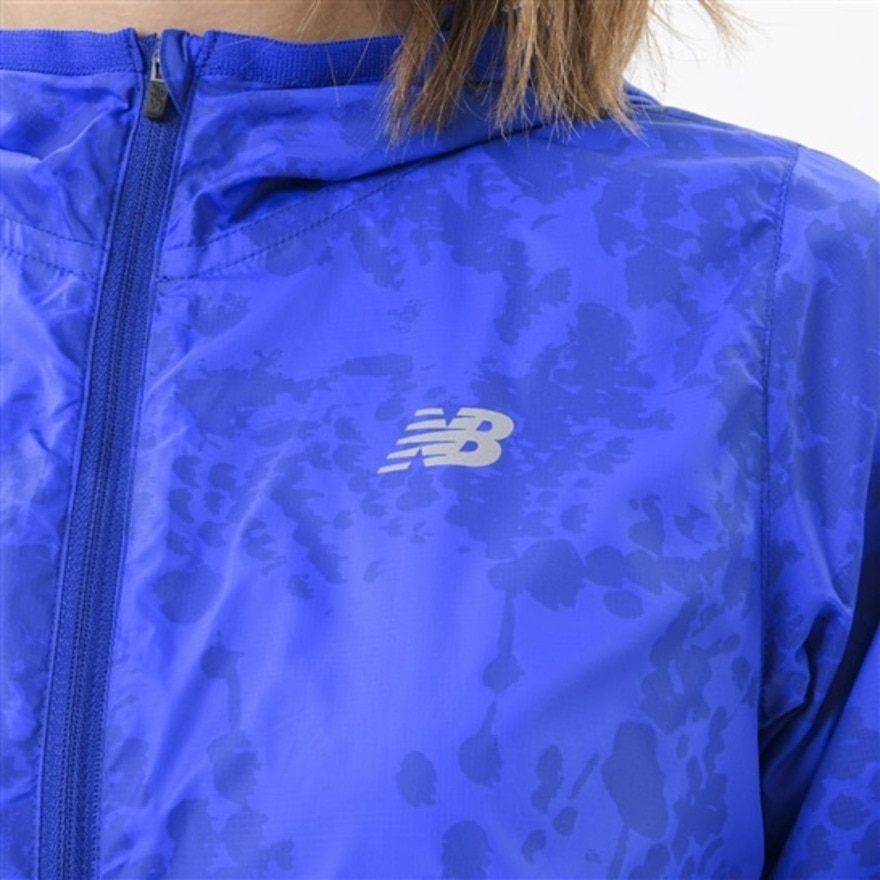 ニューバランス（new balance）（レディース）ランニング ランニングウェア レディース NBRC グラフィックパッカブルジャケット JWJR0015CBT
