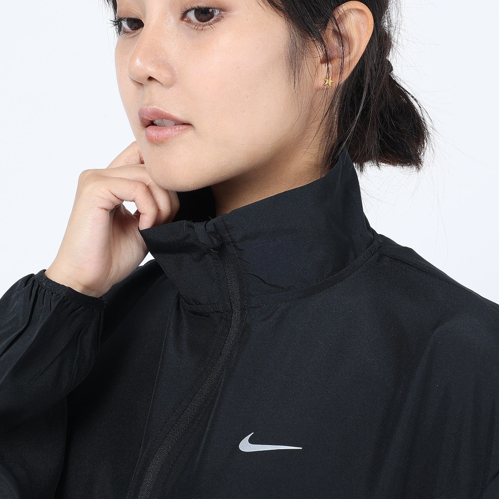 ナイキ（NIKE）（レディース）ドライフィット スウッシュ ランニングジャケット FB4695-010