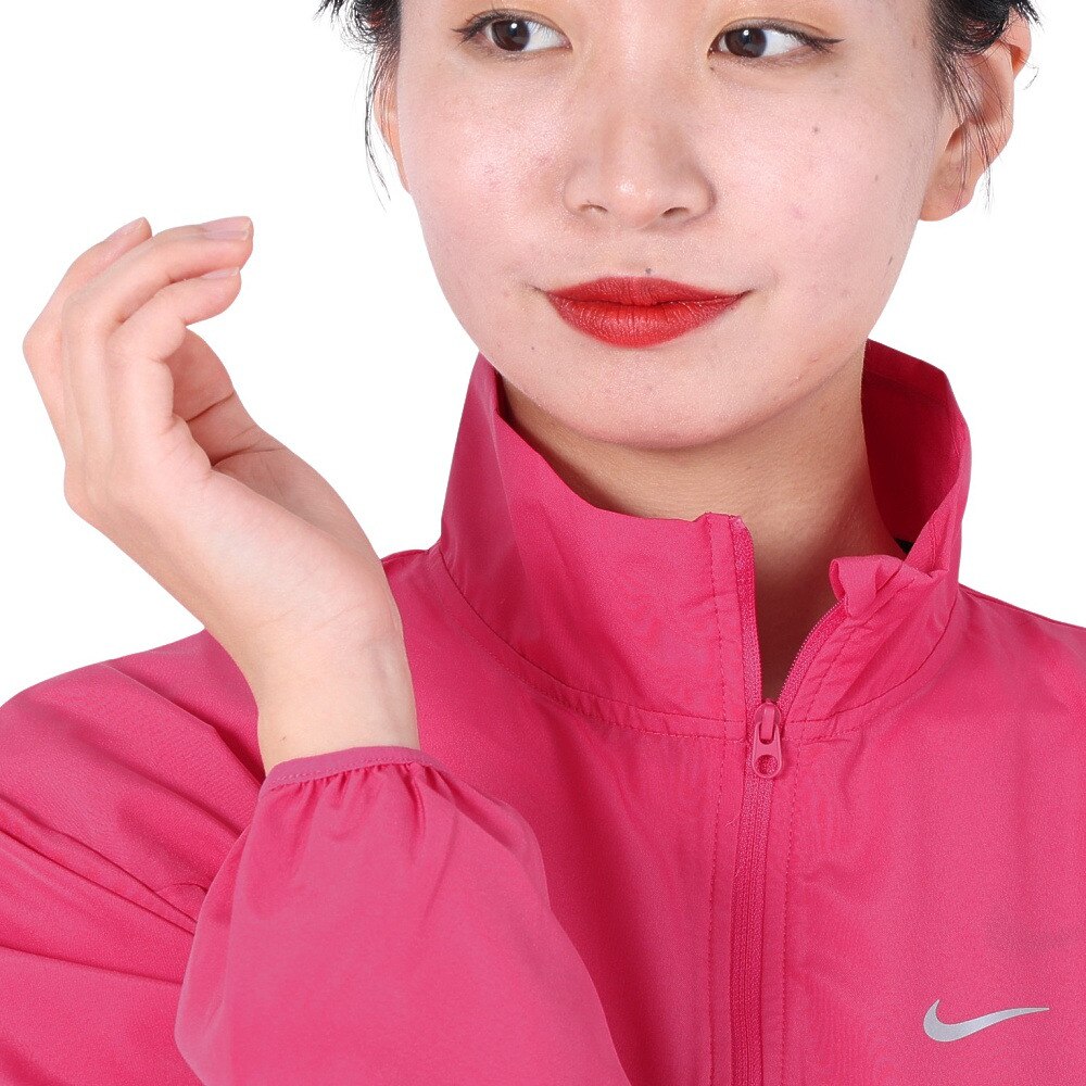 ナイキ（NIKE）（レディース）ドライフィット スウッシュ ランニングジャケット FB4695-615