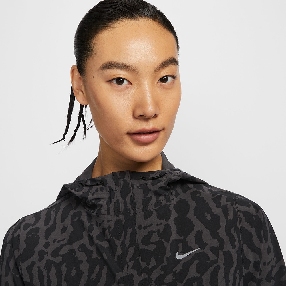ナイキ（NIKE）（レディース）スウィフト NVLT DF ジャケット IB5845-010